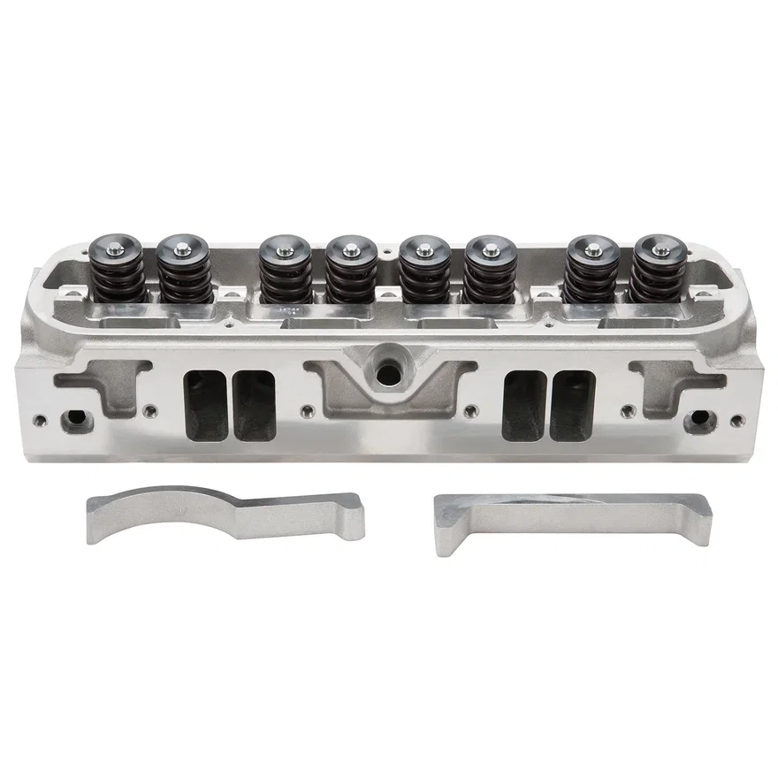 Edelbrock 61729, Victor Small-Block Chrysler Cylinder Head W/ Solid Roller Camshaft