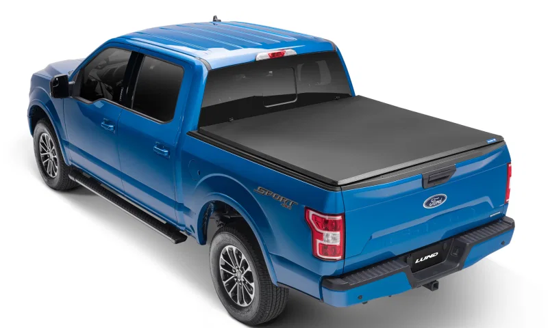 LUND 950117, 22-23 Nissan Frontier 6ft. Bed - Genesis Tri-Fold Tonneau Cover - Black