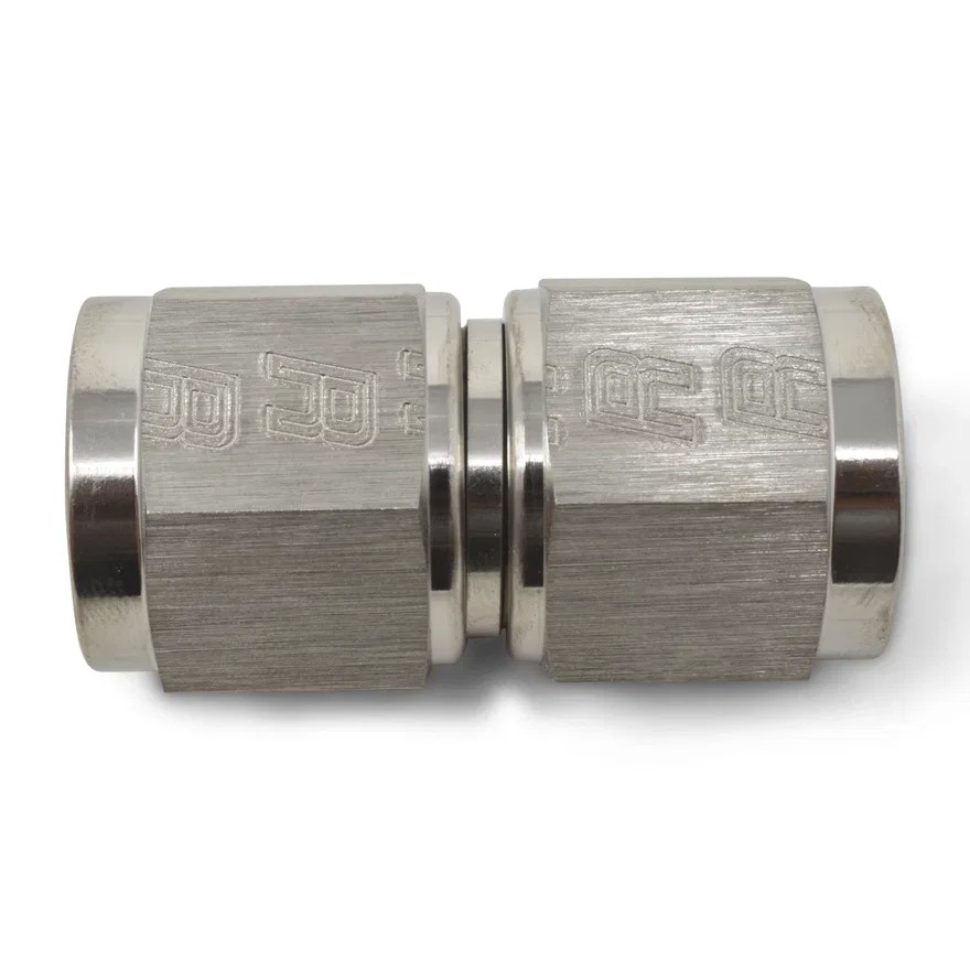 Russell 640001, Coupler Fitting