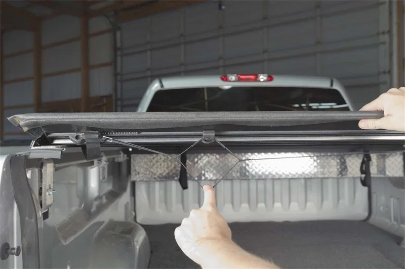 Access 61399, Toolbox 17-19 Ford Super Duty F-250 / F-350 / F-450 6ft 8in Bed Roll-Up Cover