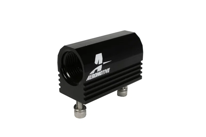 Aeromotive 15115, 05-06 Ford 4.6L Fuel Rail Pressure Sensor Adapter Log (-08 AN inlet / outlet)