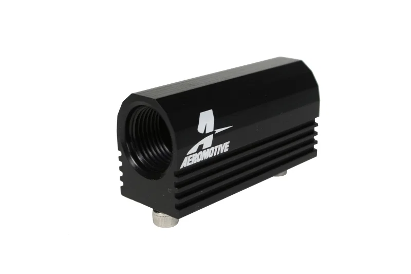 Aeromotive 15112, 96-04 Ford 4.6 L Fuel Rail Pressure Sensor Adapter Log (-08 AN inlet / outlet)