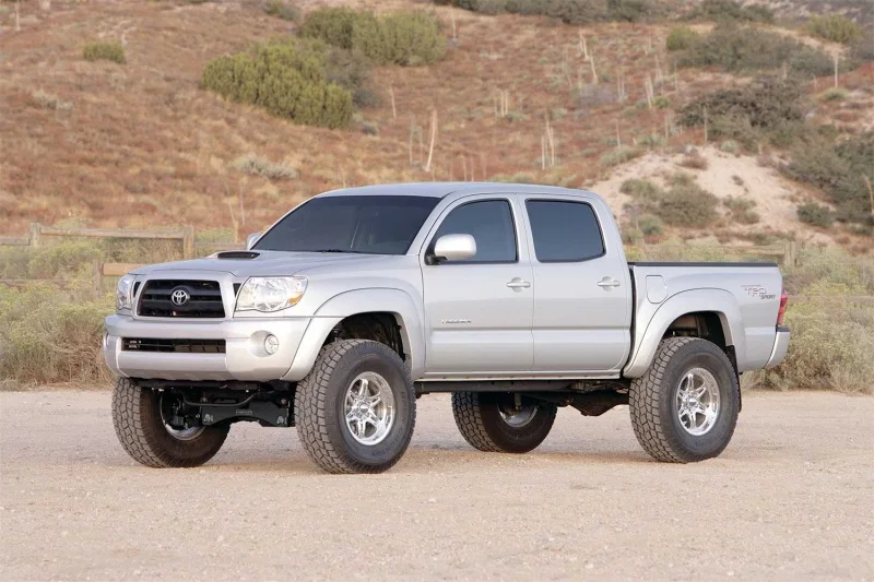 Fabtech FTS26007BK, 05-14 Toyota Tacoma 4WD/2WD 6 Lug 6in Lift System - Component Box 2