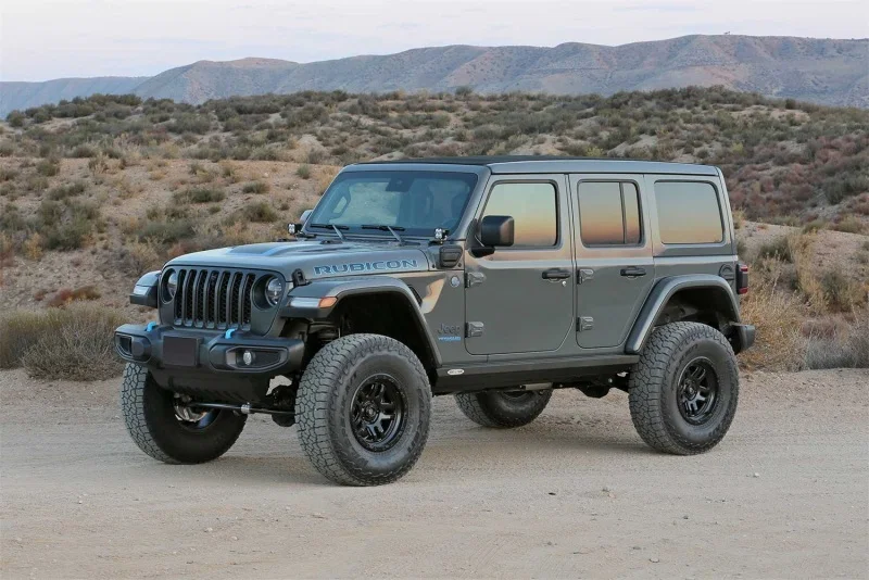 Fabtech FTS24302, 2021 Jeep JL 4WD 4XE 4dr 3 inch Sport Lift Kit Component Box
