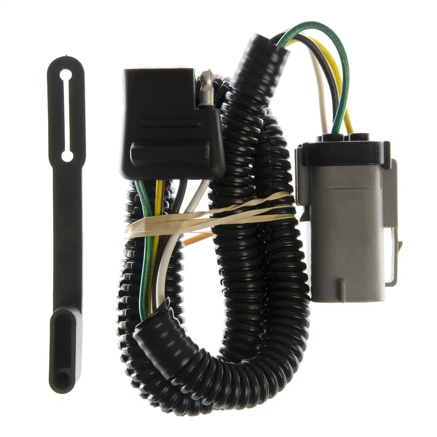 CURT 55265, Custom 4-Flat; Select Ford F-250; F-350 Super Duty; OEM Tow Package Required