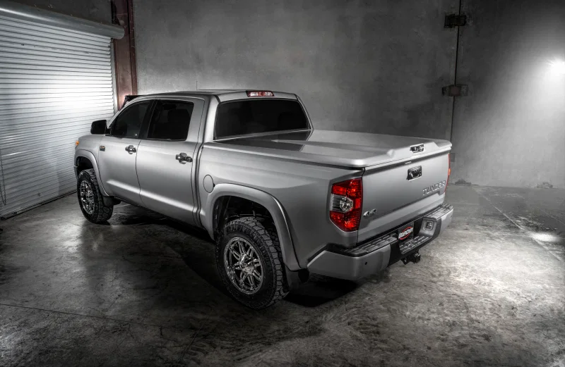 Undercover UC4128L-202, 14-17 Toyota Tundra 6.5ft Elite LX Bed Cover - Black