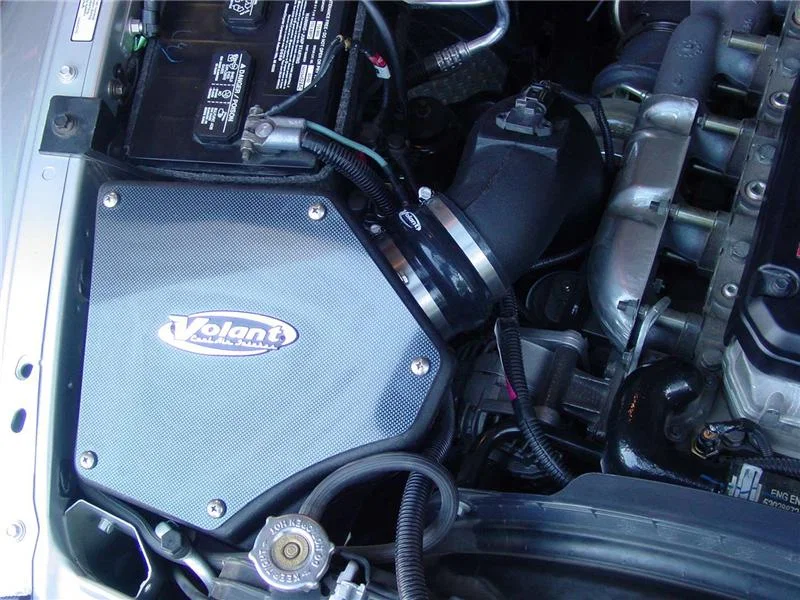 Volant 16759, 03-06 Dodge Ram 2500 / 3500 5.9L I6 Cummins Primo Closed Box Air Intake System