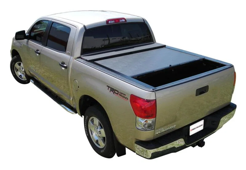 Roll-N-Lock LG580M, 22-26 Toyota Tundra 5ft 6in Bed M-Series Manual Retractable Tonneau Cover