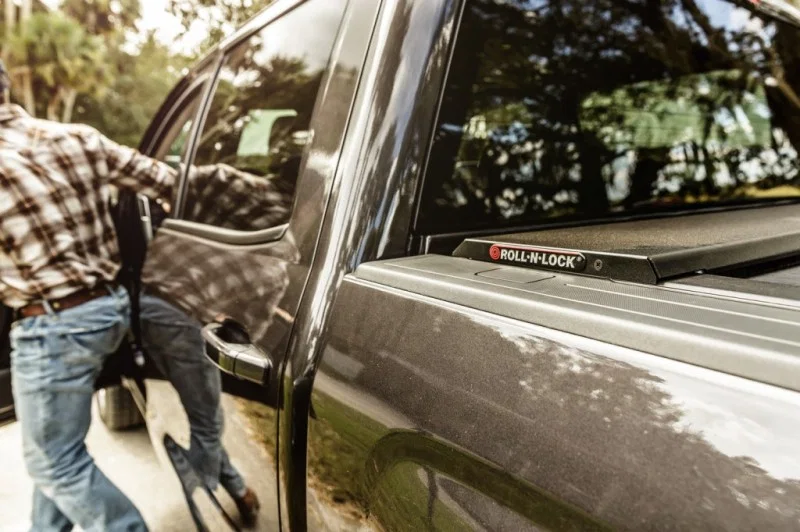Roll-N-Lock BT570A, 07-18 Toyota Tundra Crew Max Cab XSB 65in A-Series Retractable Tonneau Cover