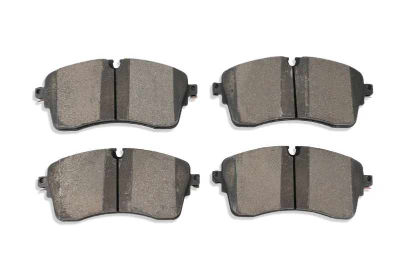 DBA DB15257SS, 20-22 Land Rover Defender Street Series Front Brake Pads