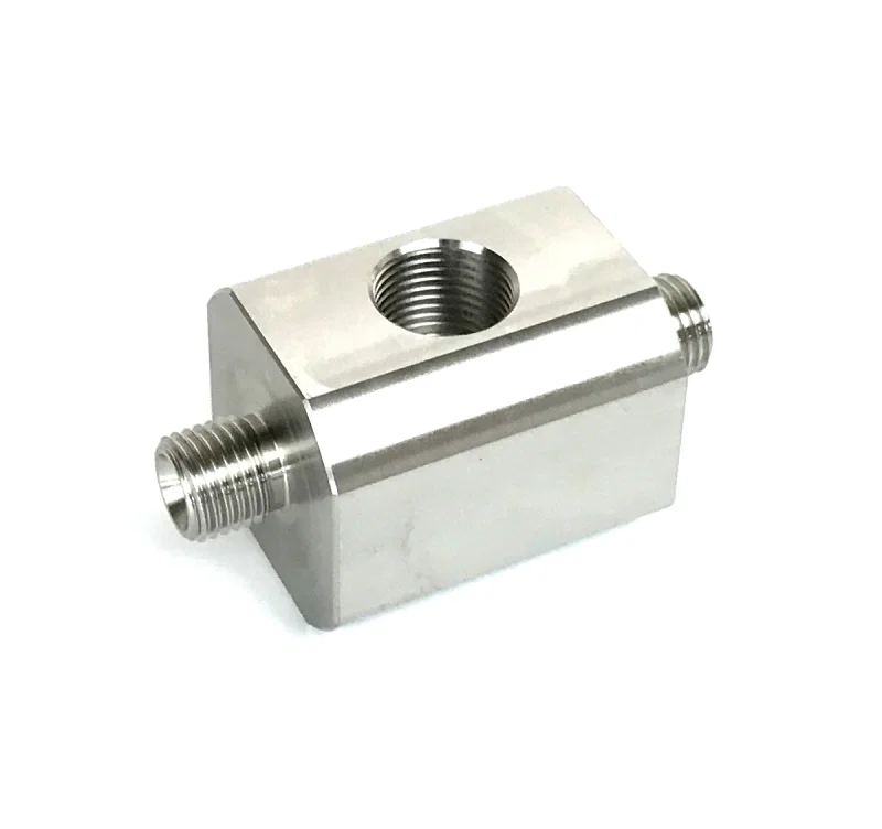 Fleece Performance FPE-34196, Dodge 6.7L Cummins Dual Pump Junction Block w/ Rail Sensor Port (3.5mm ID)