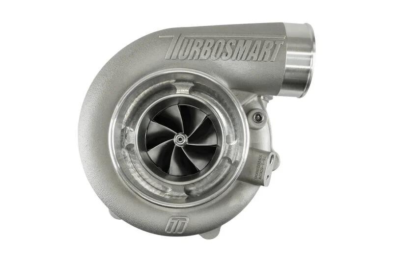 Turbosmart TS-1-6870B-T4096E, Oil Cooled 6870 T4 Flange Inlet V-Band Outlet A/R 0.96 External WG TS-1 Turbocharger