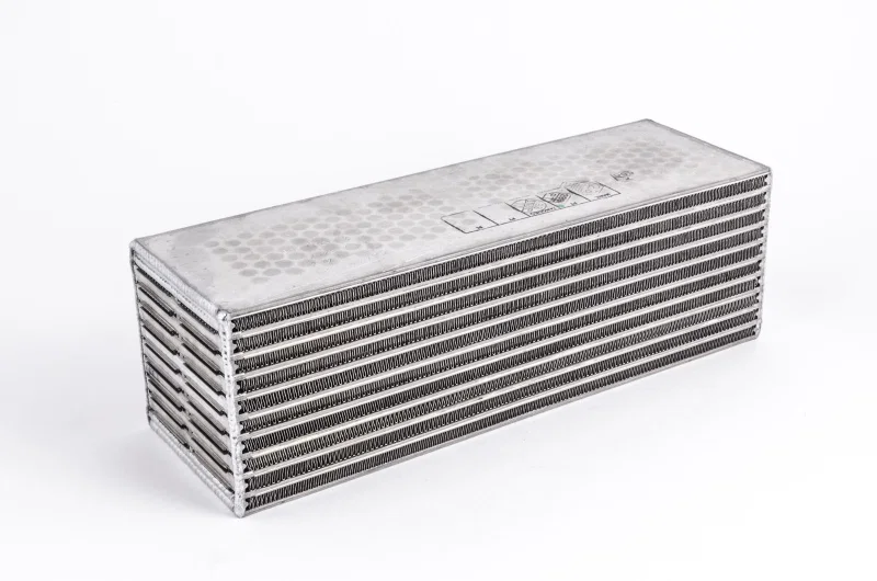 Garrett 717874-6008, H2O / Air CAC (3.80in x 3.80in x 11.70in) - 750 HP