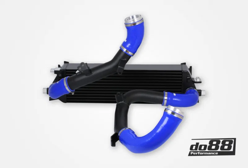 do88 BIG-260-PT8-B, Volvo S60/V60/XC60/V90/S90/XC90 (SPA) T6/T8 Hybrid BigPack Intercooler Kit w/Blue Hoses