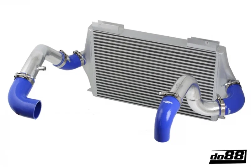 do88 BIG-940-B-63, 92-98 Volvo 740/940 Turbo (63mm Throttle) BigPack Intercooler Kit w/Blue Hoses